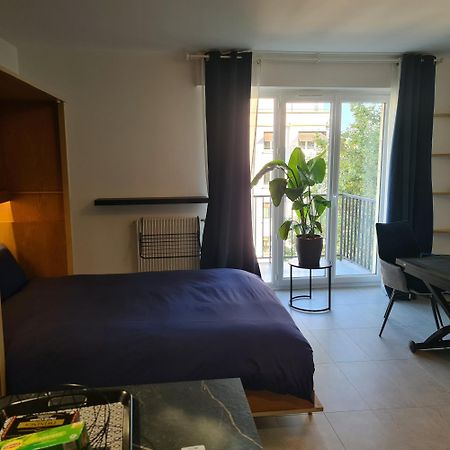 Studio A Courbevoie 92 Esterno foto